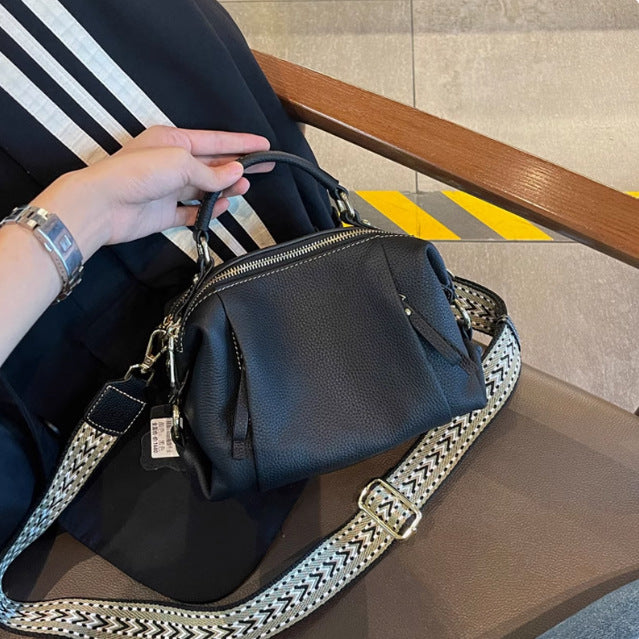 Women's Fashion First Layer Cowhide Leisure Commute Handbags