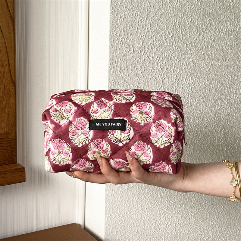 Fresh Good-looking Large Capacity Storage Convenient Makeup Bag