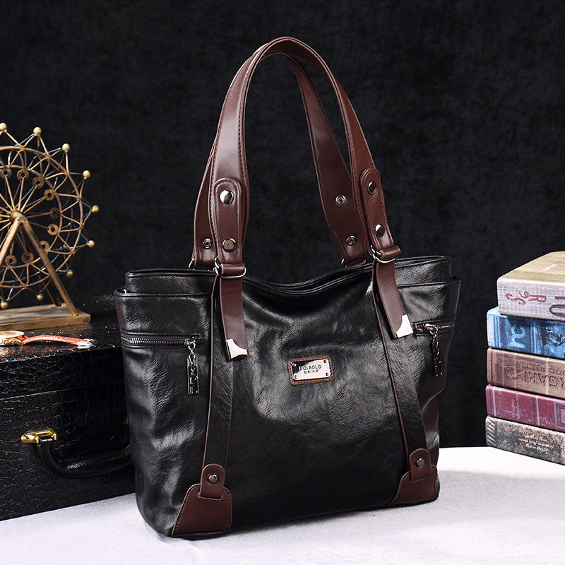 Women's Large Capacity Early Spring Simple Western Women's Messenger Bag