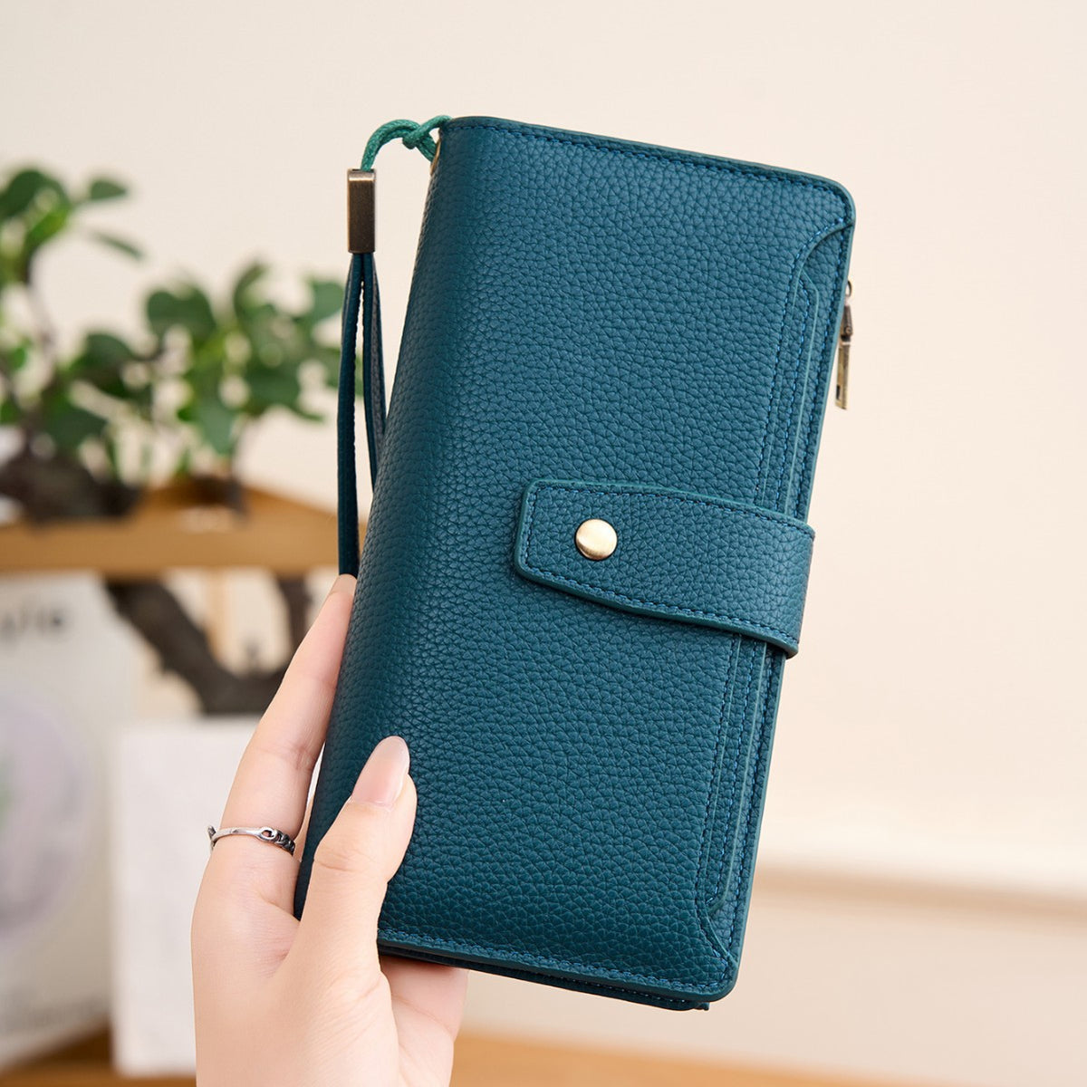 Women's Lychee Pattern Soft Leather Clutch Fashion Ladies Wallet