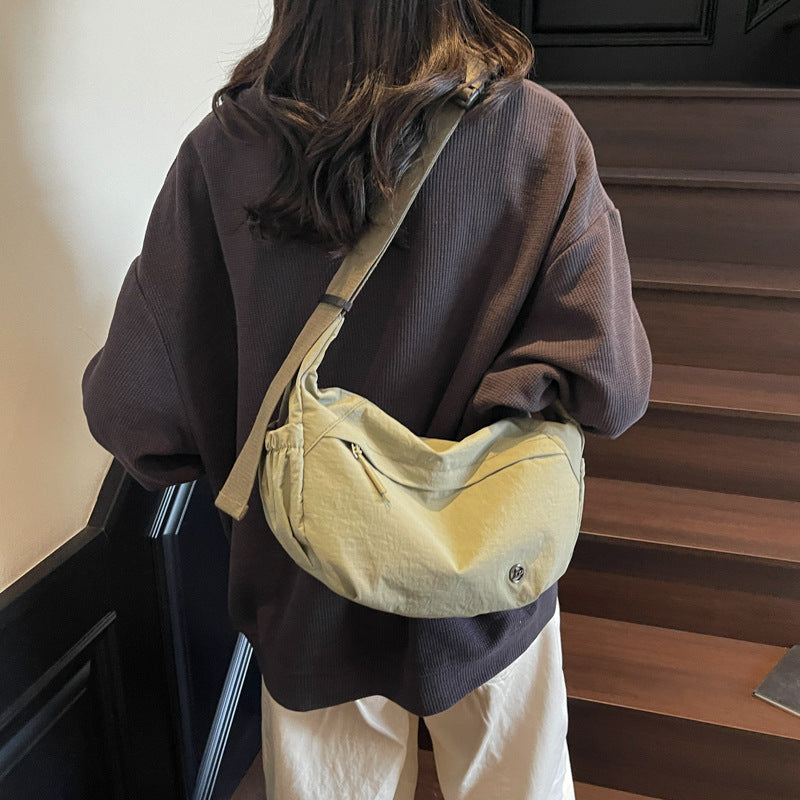 Women's Large Capacity Nylon Canvas Lightweight Leisure Dumpling Women's Messenger Bag