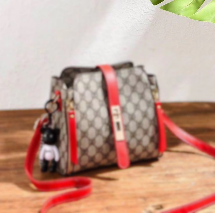 Women's Stylish Unique Fashion Summer Versatile Shoulder Bags