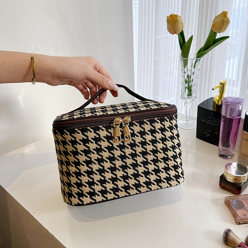 Retro Simple Fashion Portable Storage Toiletry Makeup Bag