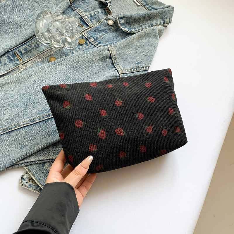 Cute Strawberry Autumn Retro Fashion Simple Trend Makeup Bag