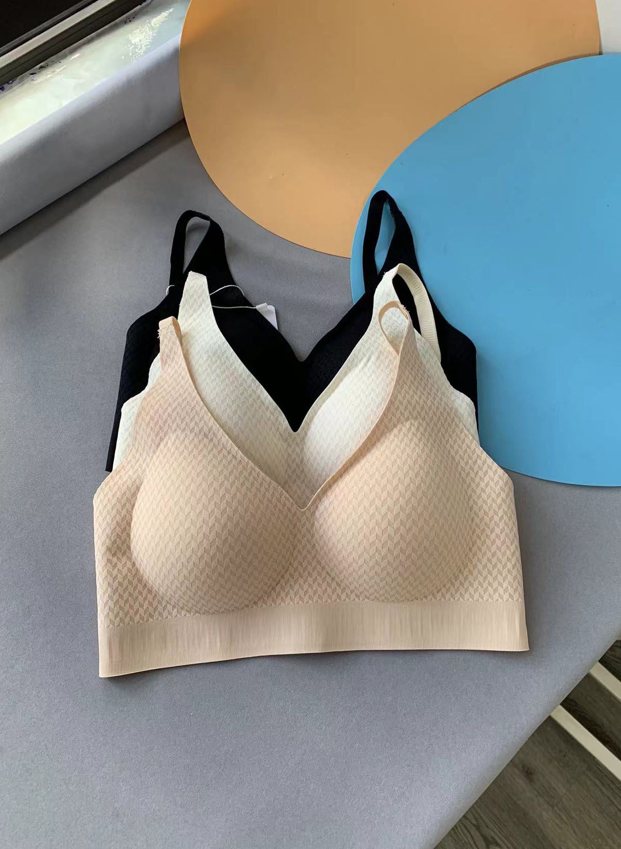 Women's Stylish Autumn Thread Support Underwear Seamless Everyday Bras