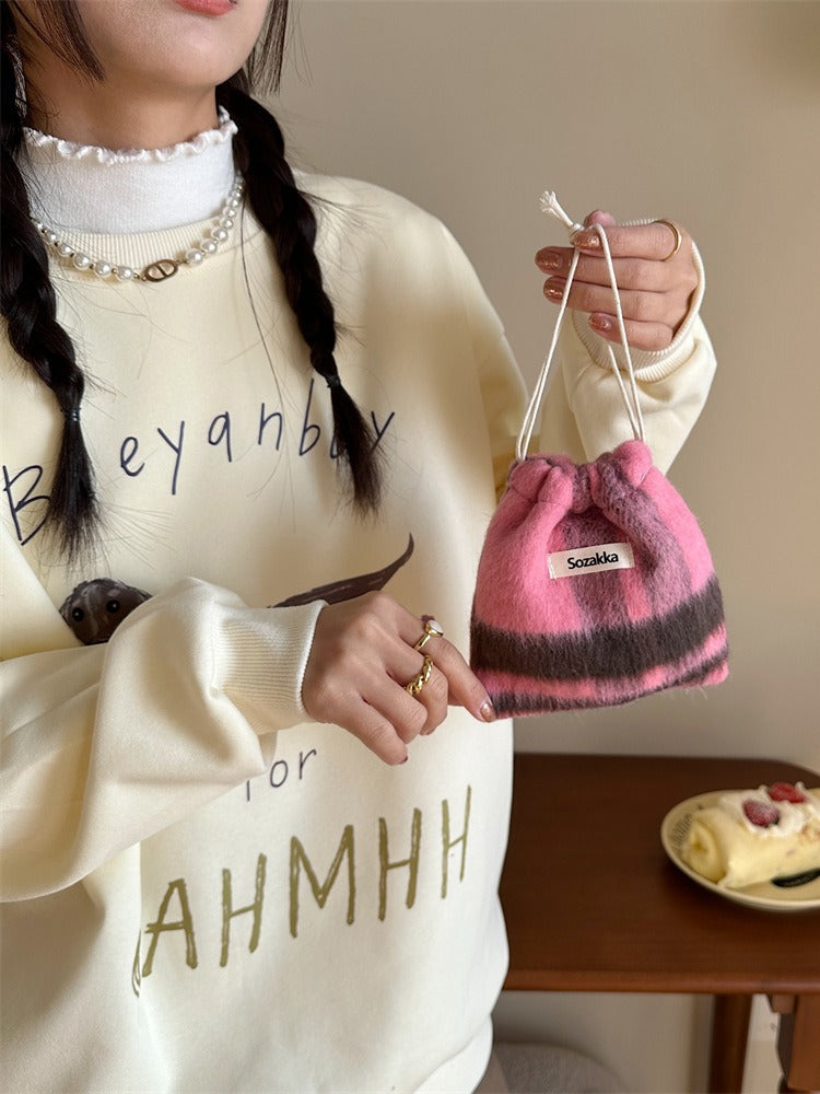 Glamorous Woolen Buggy Cloth Portable Makeup Cosmetic Bags