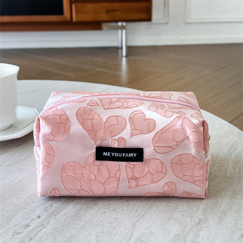 Women's Gentle Fashion Korean Style Peach Heart Makeup Bag