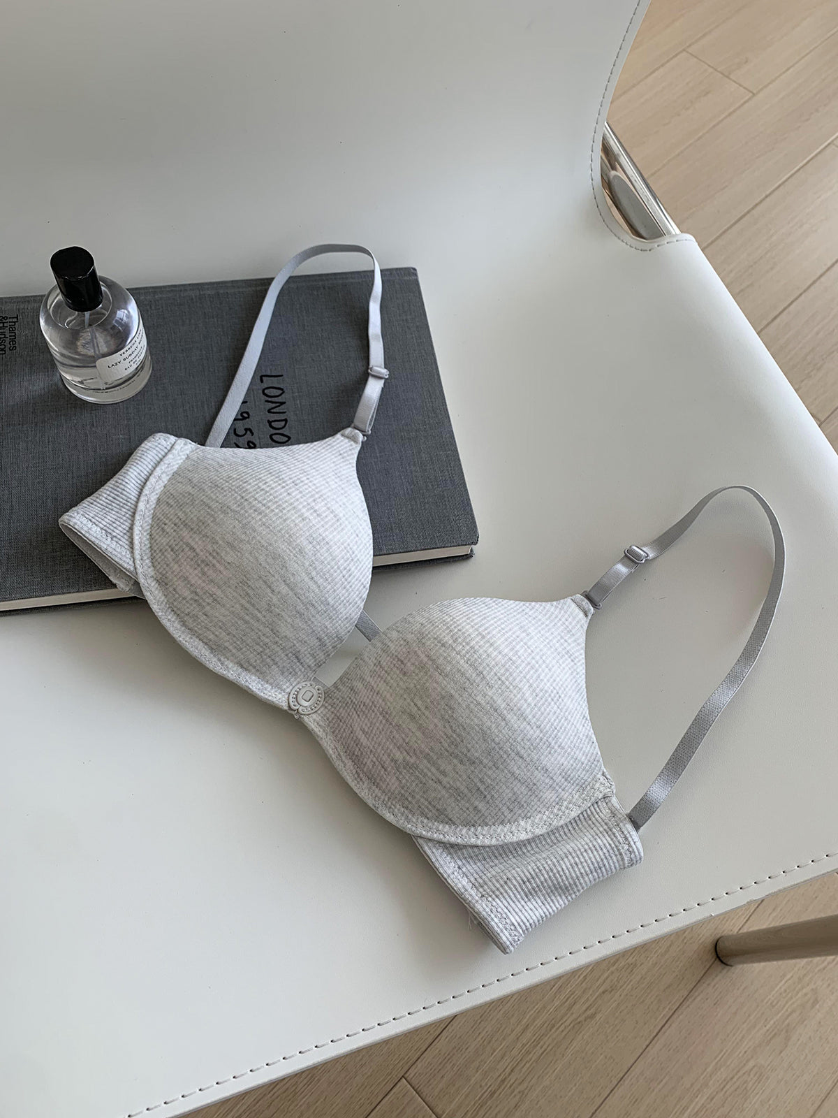 Women's Simple Solid Color Wireless Underwear Small Lingerie Sets