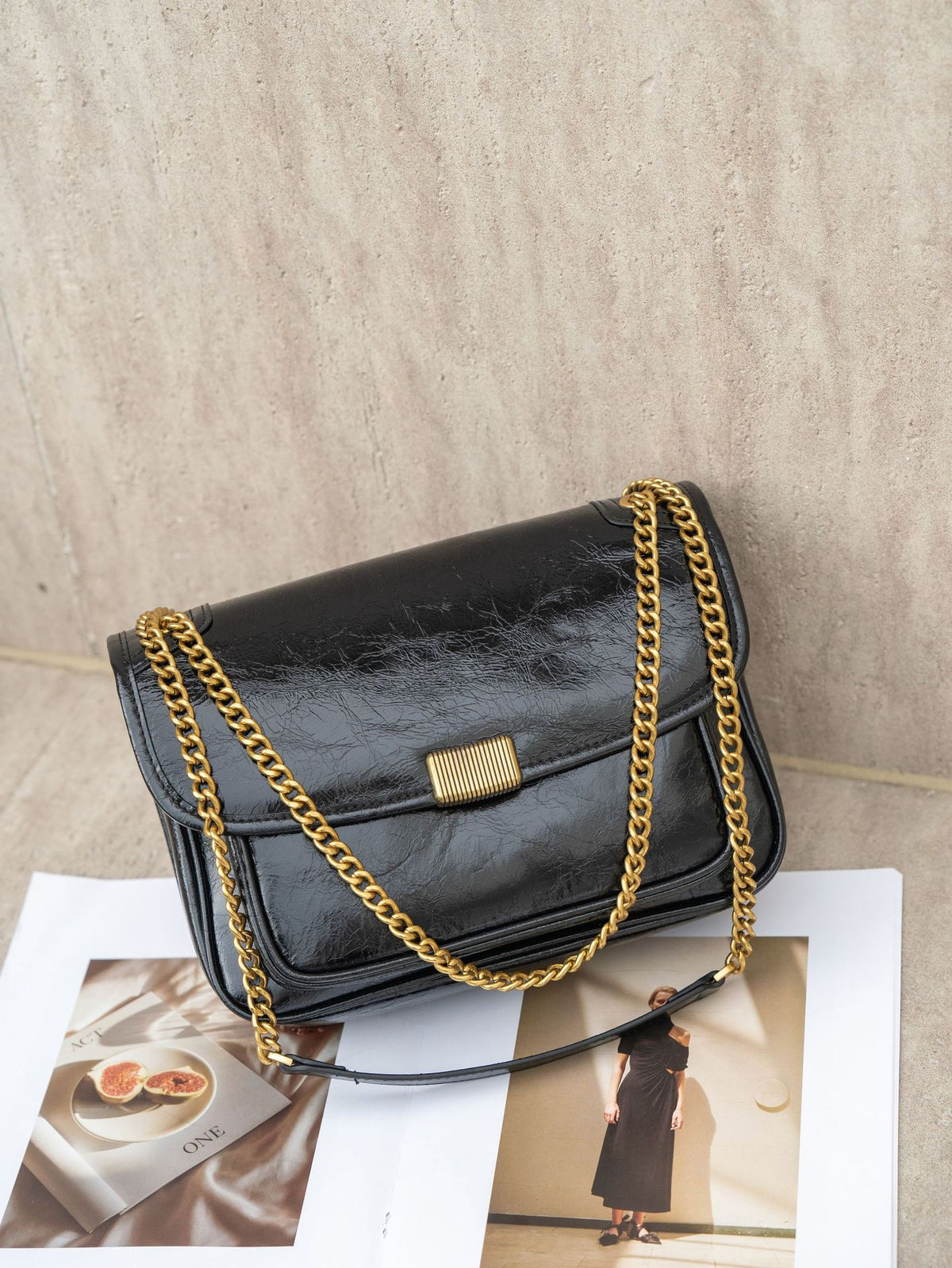 Women's Layer Oil Wax Leather Zip Soft Portable Bright Crack Bags