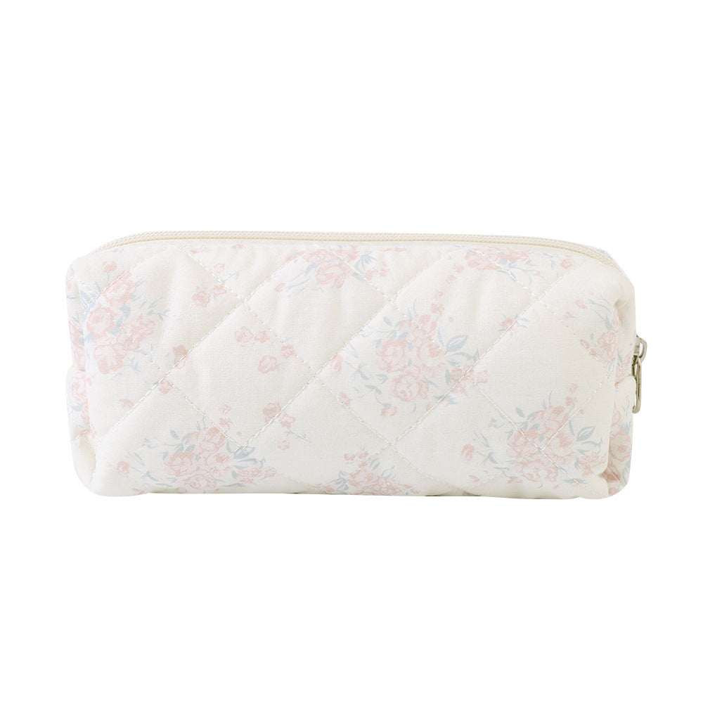 Women's Portable Large Capacity Quilted Cotton Good-looking Rose Storage Makeup Bag