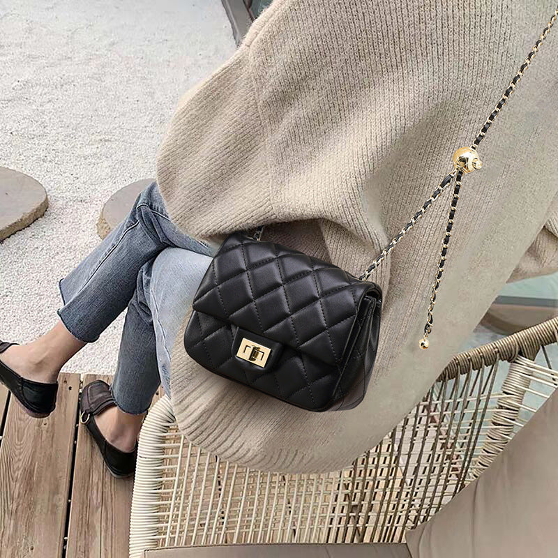 Women's Trendy Genuine Leather Fashion Rhombus Chain Women's Messenger Bag