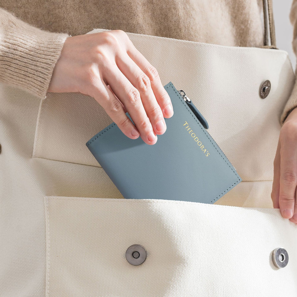 Women's Short Style For Swiping Multiple Slots Purses
