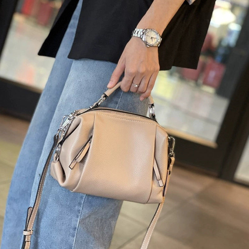 Women's Fashion First Layer Cowhide Leisure Commute Handbags