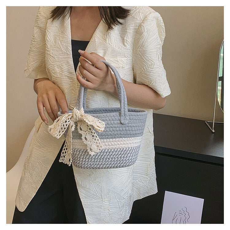 Women's Lace Bow Hand-woven Vacation Style Straw Shoulder Bags