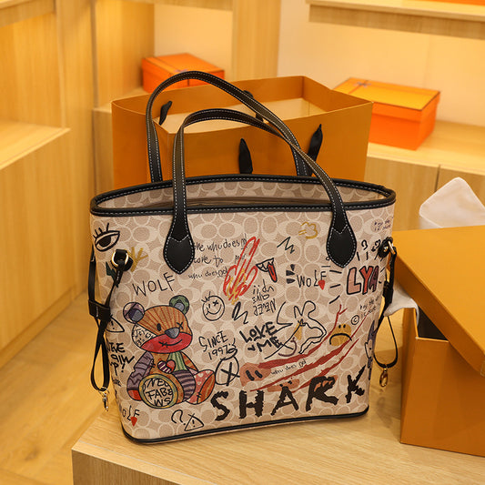 Women's Printed Bear Iti Versatile Large Capacity Shoulder Bags