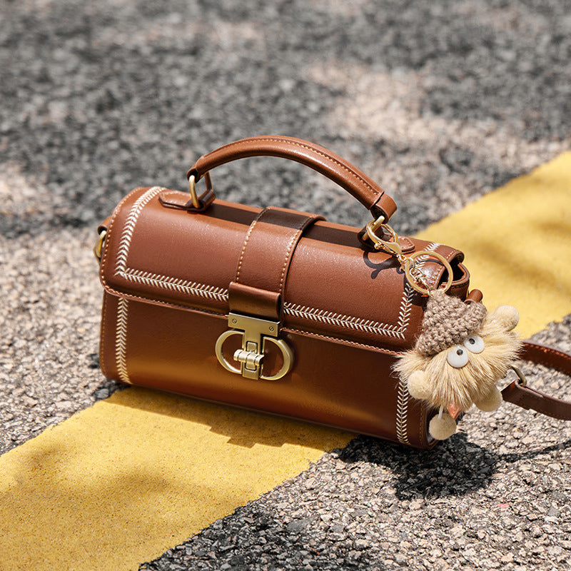 Women's High-grade Boston Round Niche Retro Portable Genuine Leather Fashion Light Women's Messenger Bag