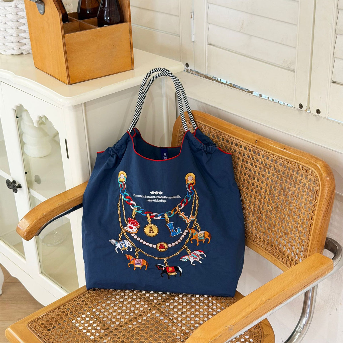 Women's Summer Needle Embroidery Nylon Large Capacity Shoulder Bags