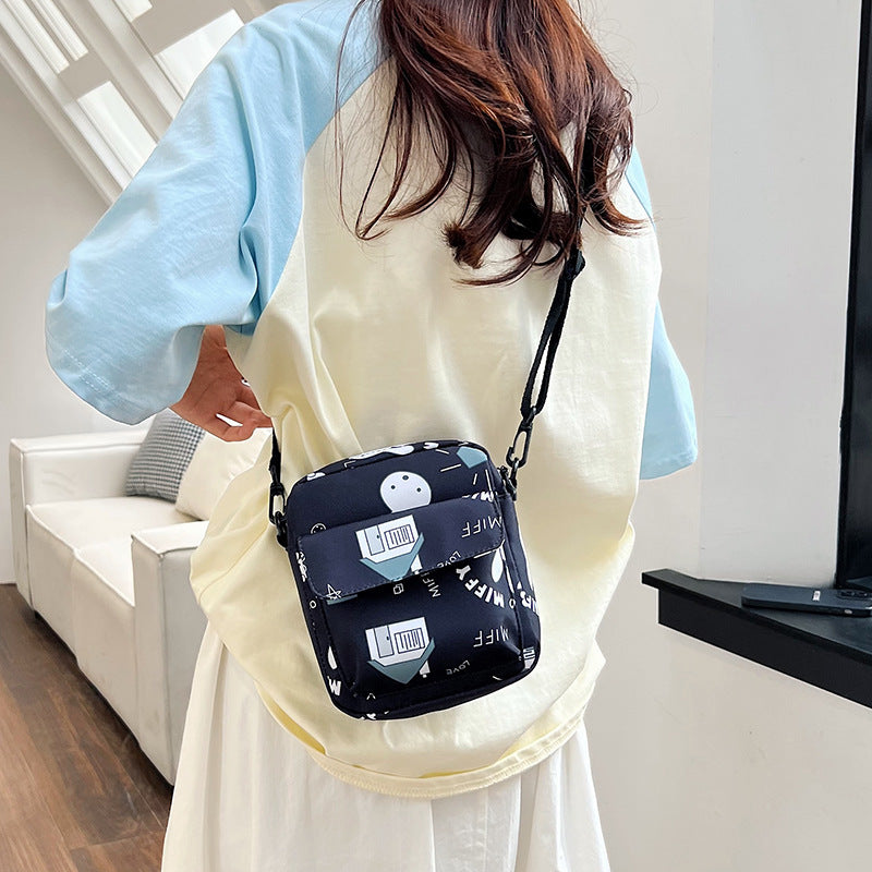 Wind Nylon Fresh Fashion Iti Printing Women's Messenger Bag