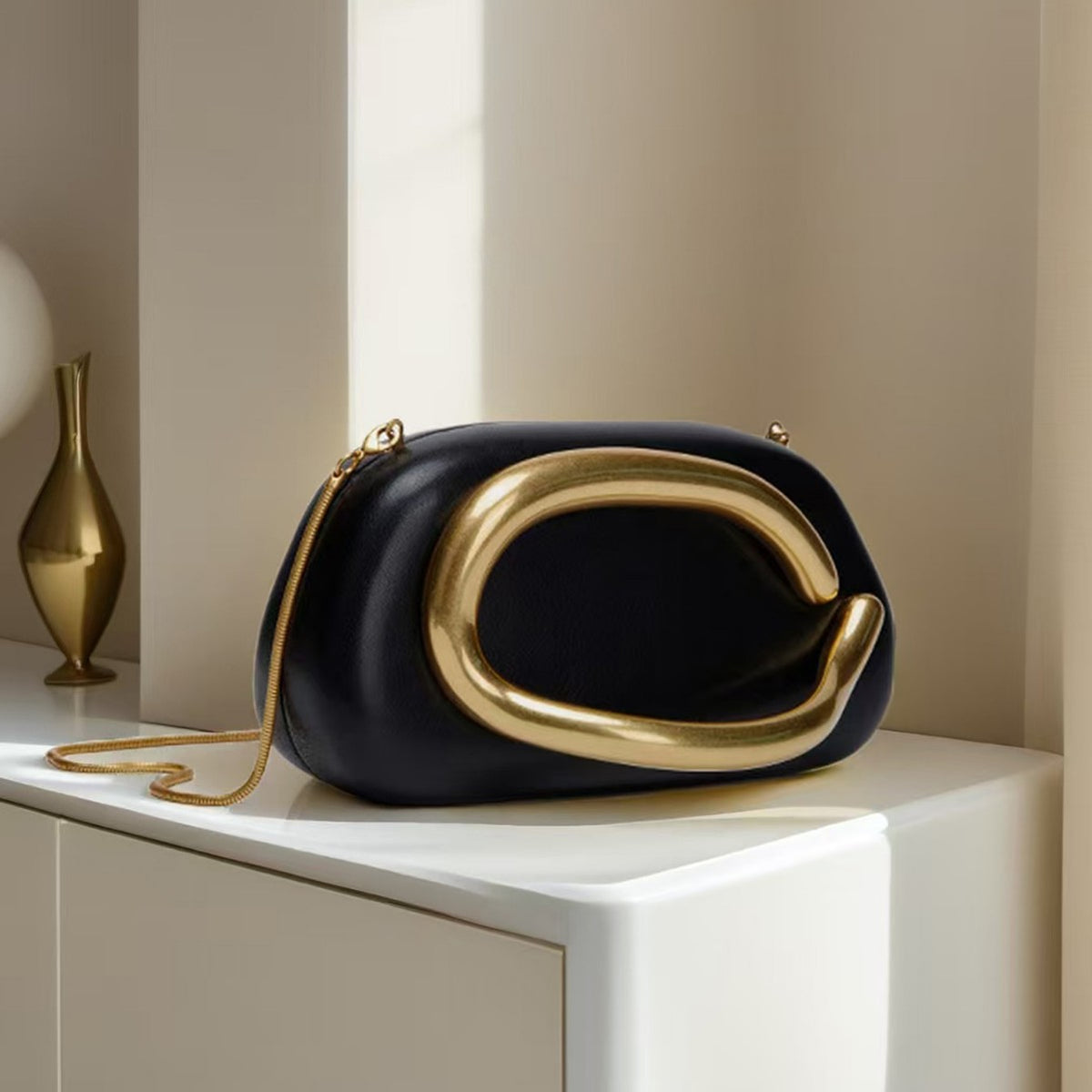 Women's Metal Clutch Box Details Decorative Personality Design Mini Women's Messenger Bag