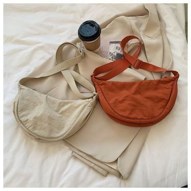 Large Capacity Dumpling Fashion Simple Trend Shoulder Bags
