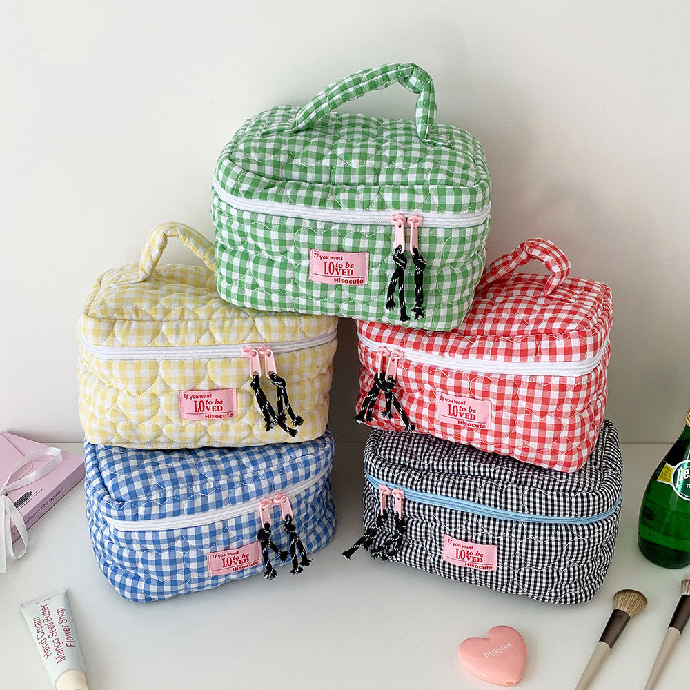 Quilted Love Plaid Cosmetics Storage Portable Makeup Bag