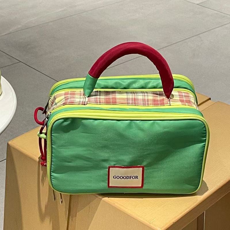 Women's Dopamine Large Capacity Plaid Contrast Color Hand Gift Storage Makeup Bag