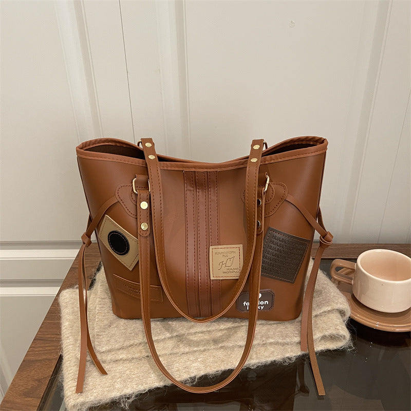 Women's Commuter Retro Autumn Large Capacity Personalized Fashion Women's Shoulder Bag