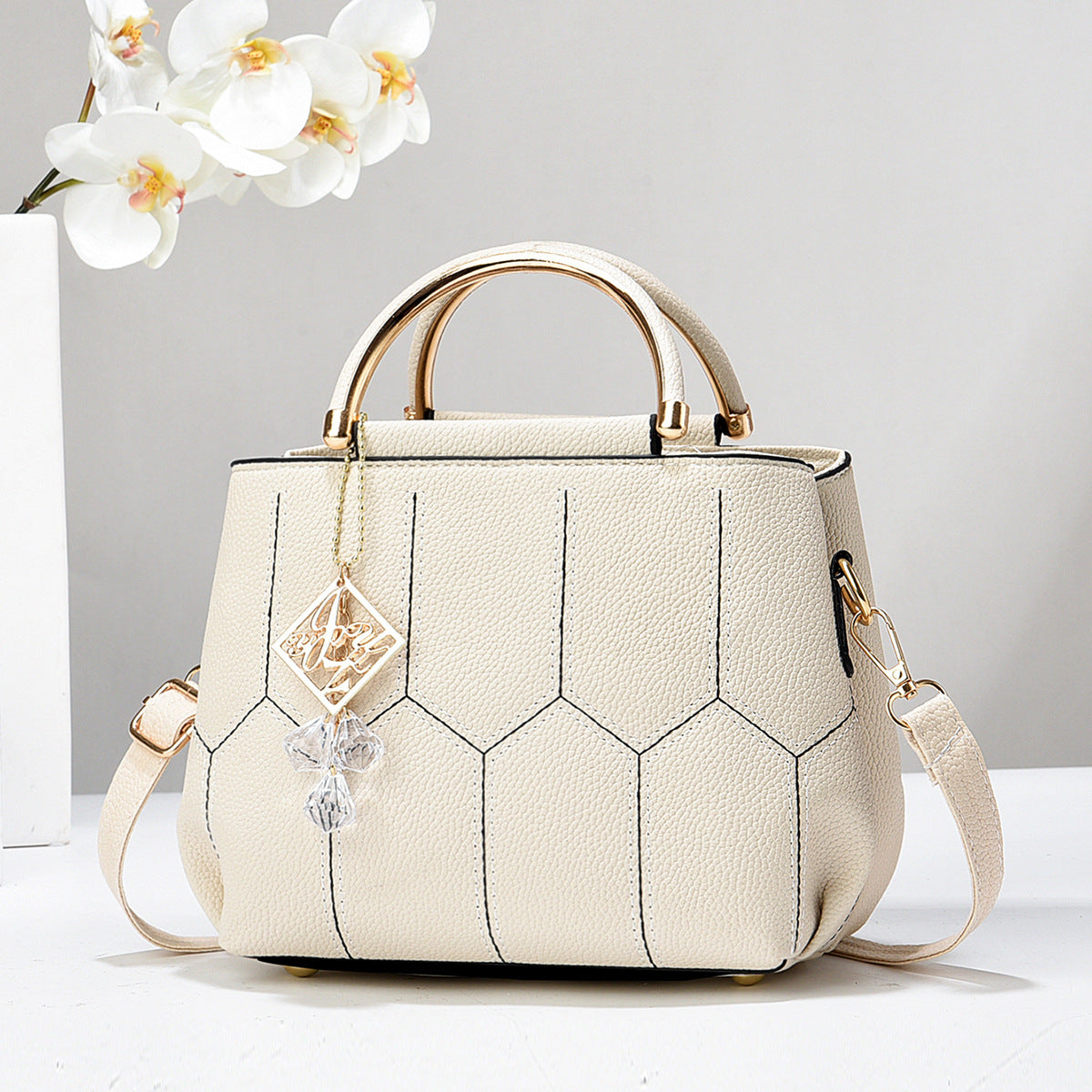 Beautiful Women's Creative Fashion Embroidery Thread Shoulder Bags