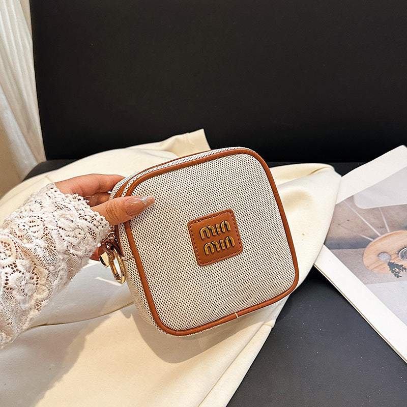 Metal Label Retro Canvas Portable Storage Makeup Bag