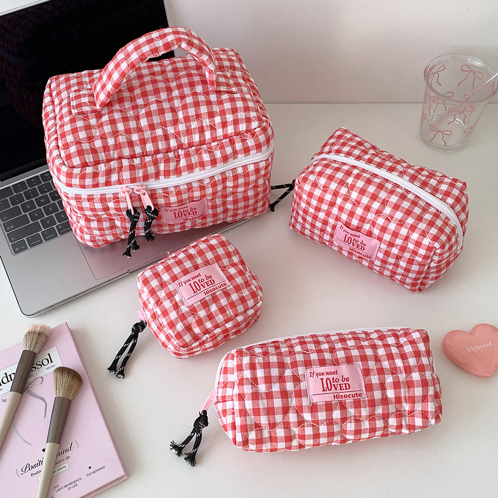 Quilted Love Plaid Cosmetics Storage Portable Makeup Bag