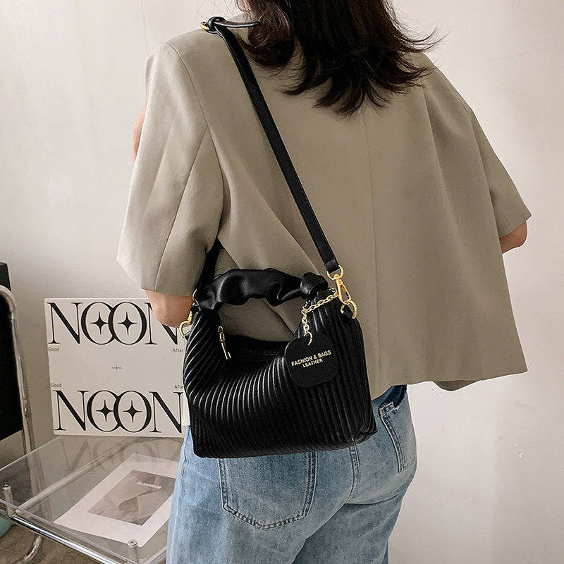 Women's Textured Vertical Striped Design Western Style Women's Shoulder Bag