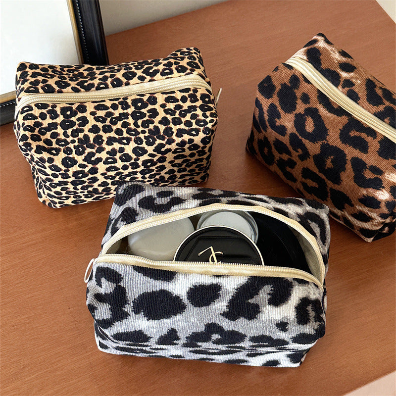 Leopard Print Corduroy Large Capacity Zipper Portable Makeup Bag