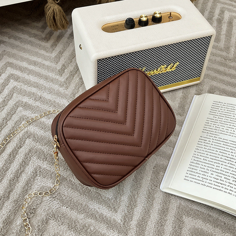 Women's Embroidery Thread Retro Chain Fashion Simple Small Square Bags