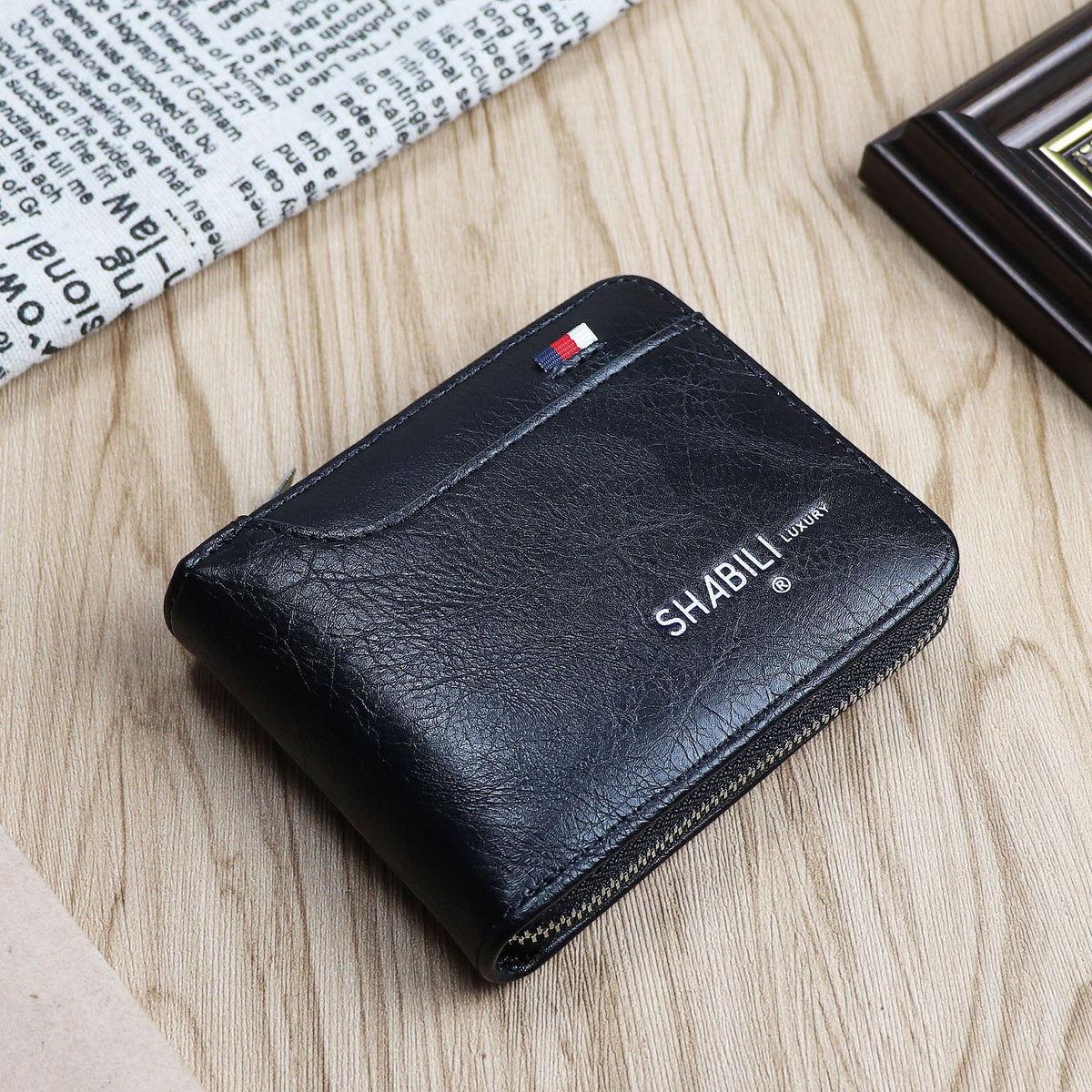 Men's Short Business Green Zipper Oil Wax Leather Men's Wallet