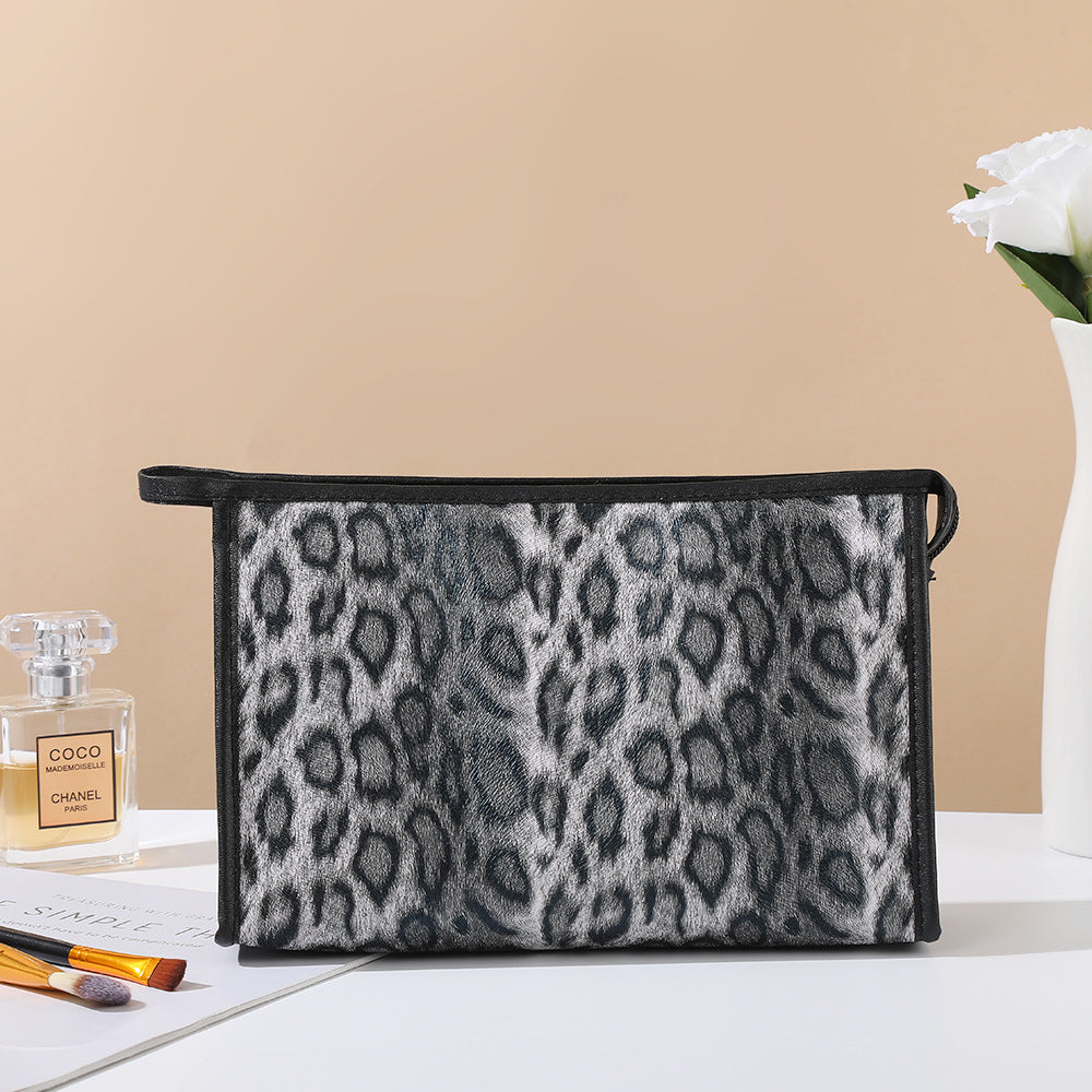 Portable Large Capacity Wash Stylish Versatile Makeup Bag