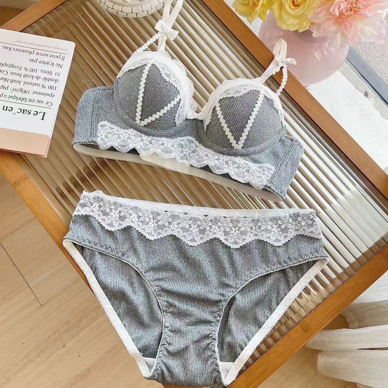 Women's Sexy Lace Small Chest Push-up Thin Push Lingerie Sets