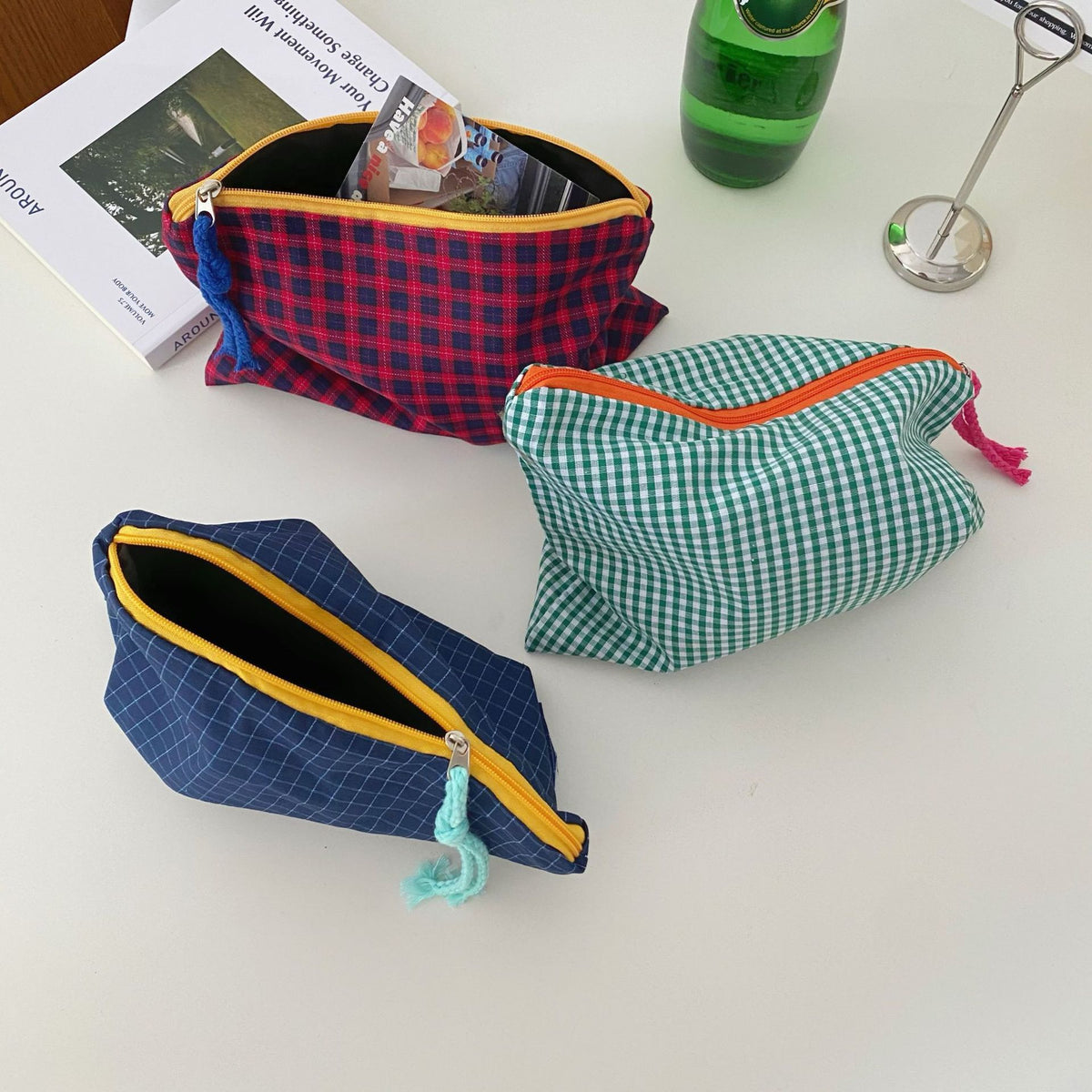 Capacity Classic Plaid Portable Cosmetics Buggy Bags