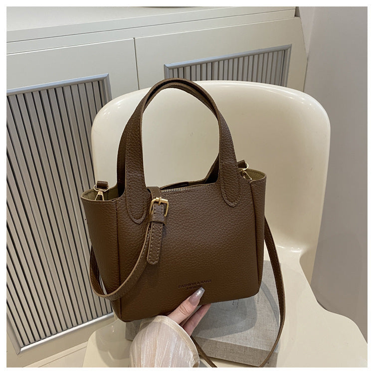 Women's Solid Color Fashion Retro Autumn Simple Women's Shoulder Bag