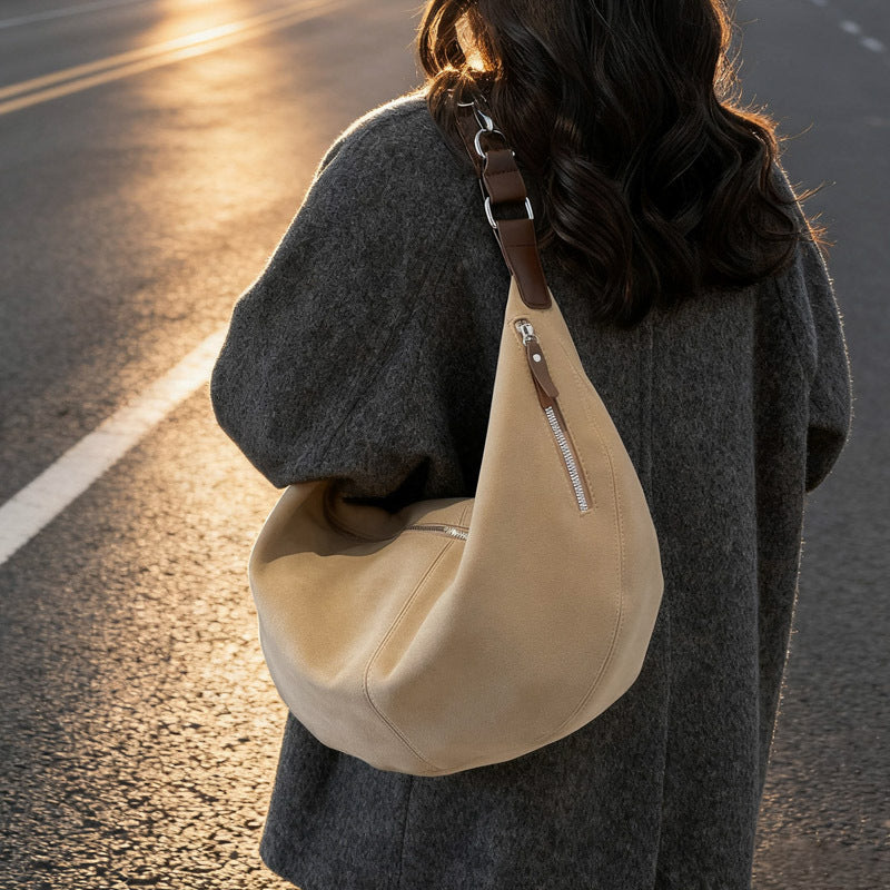 Women's Suede Fashion Large Capacity Commuter Dumpling Shoulder Bags