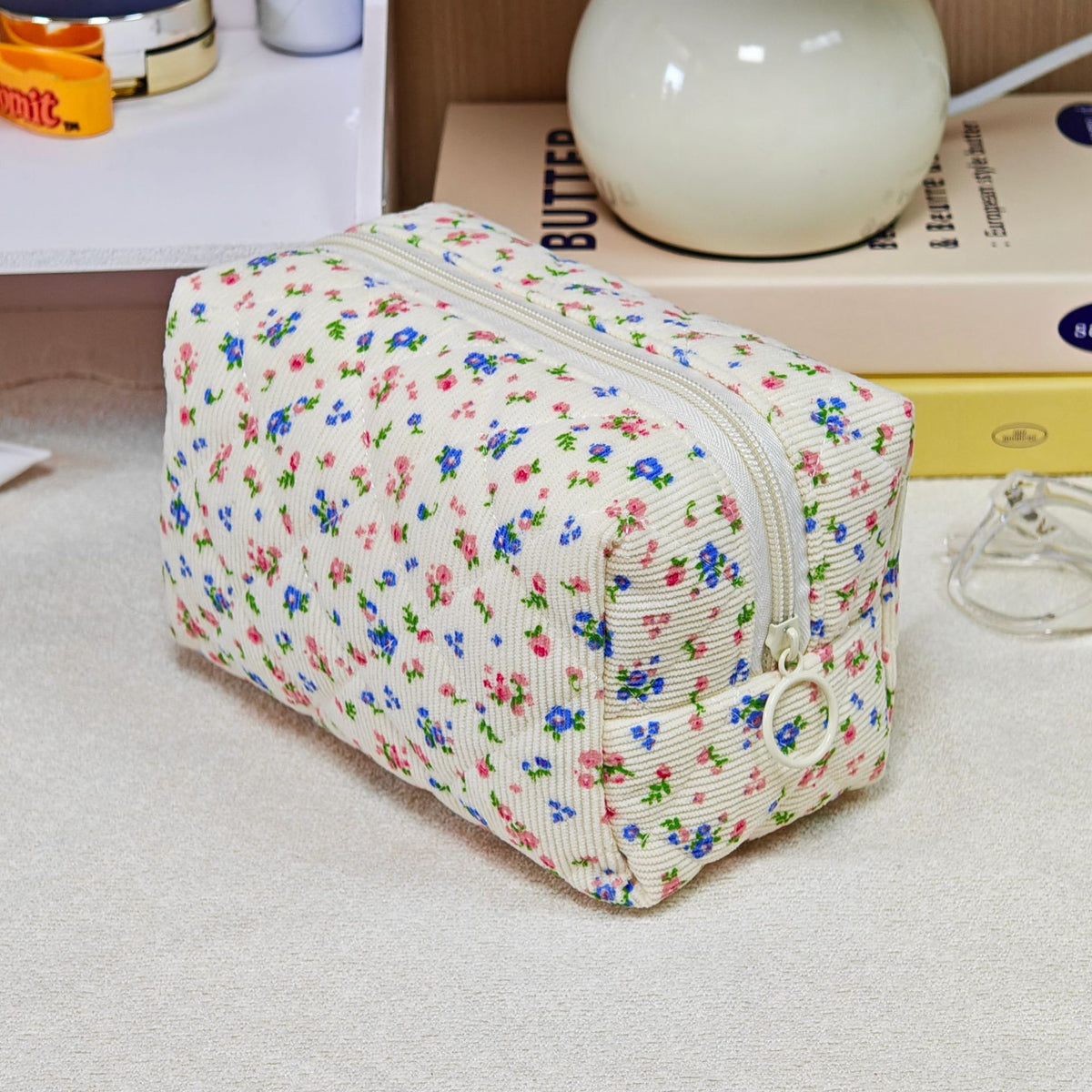 Bear Printing Vertical Large Capacity Portable Pillow Cosmetics Makeup Bag