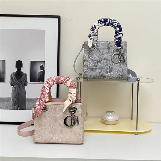 Light Luxury Mori Style Diana Portable Bags