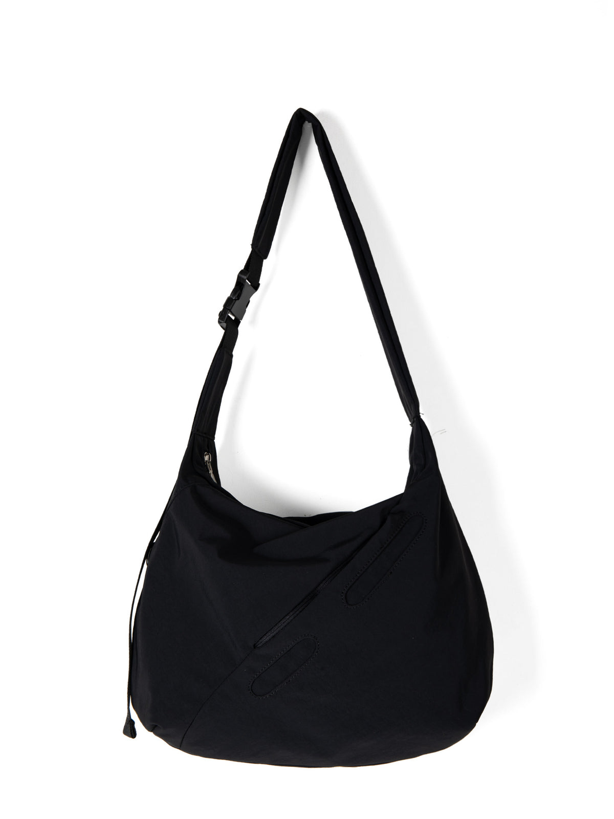 Women's Retro Lightweight Waterproof Nylon Dumpling Large Capacity Simple Women's Messenger Bag