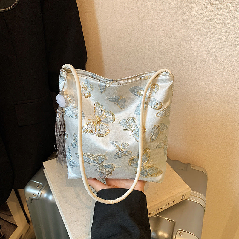 Women's Embroidered Butterfly Large Capacity Autumn Western Style Contrast Color Commuter Women's Shoulder Bag