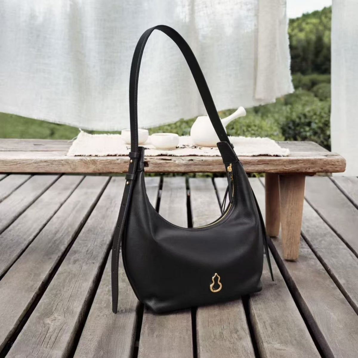 Women's & Men's Half Slope Dumpling Texture Selenodont Soft Women's Shoulder Bag