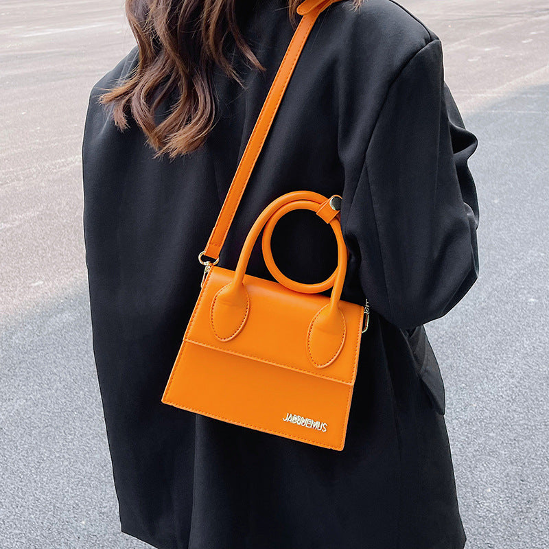 Women's Popular Letters Fashion Spring Versatile Retro Shoulder Bags