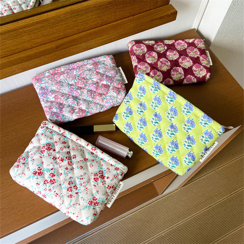 Fresh Good-looking Large Capacity Storage Convenient Makeup Bag