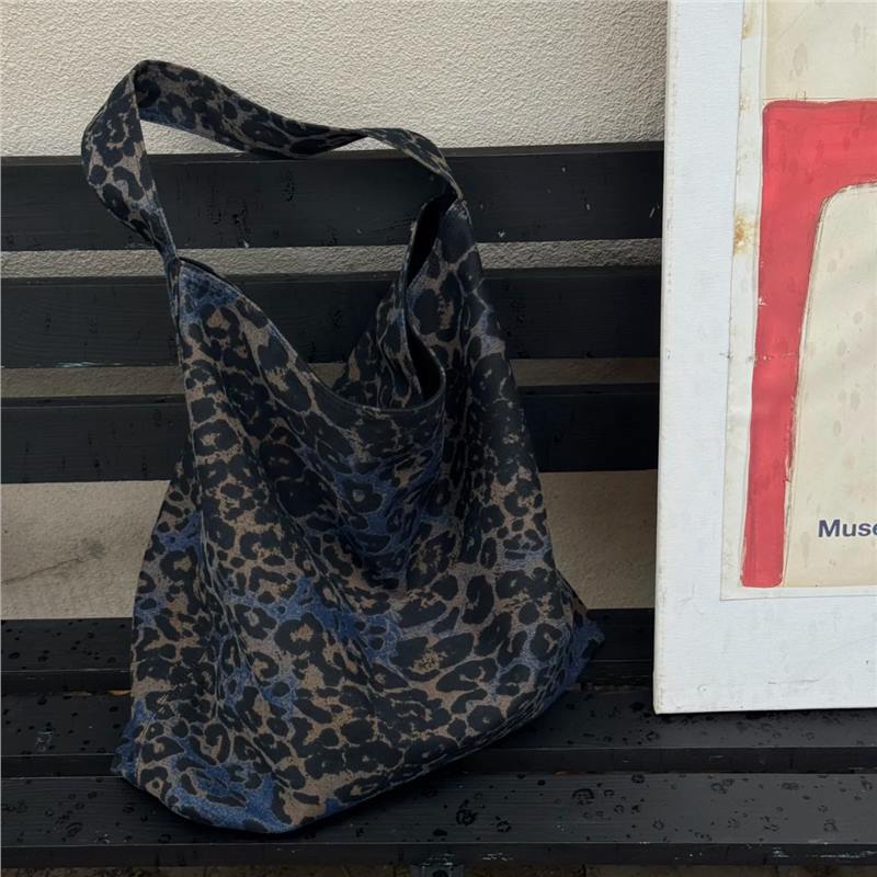 Women's & Men's Niche Design Retro Leopard Print Large Capacity Women's Shoulder Bag