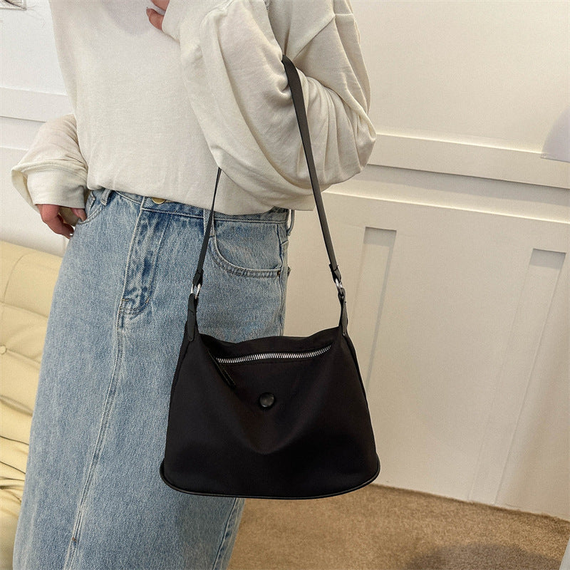 Women's Underarm Oxford Cloth Advanced Texture Solid Color Simple Commute Women's Shoulder Bag