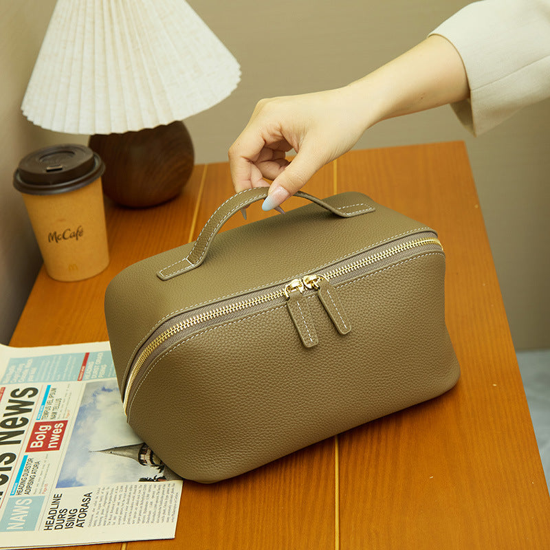 Women's Cowhide Textured Portable Toiletry Fashionable Leather Makeup Bag