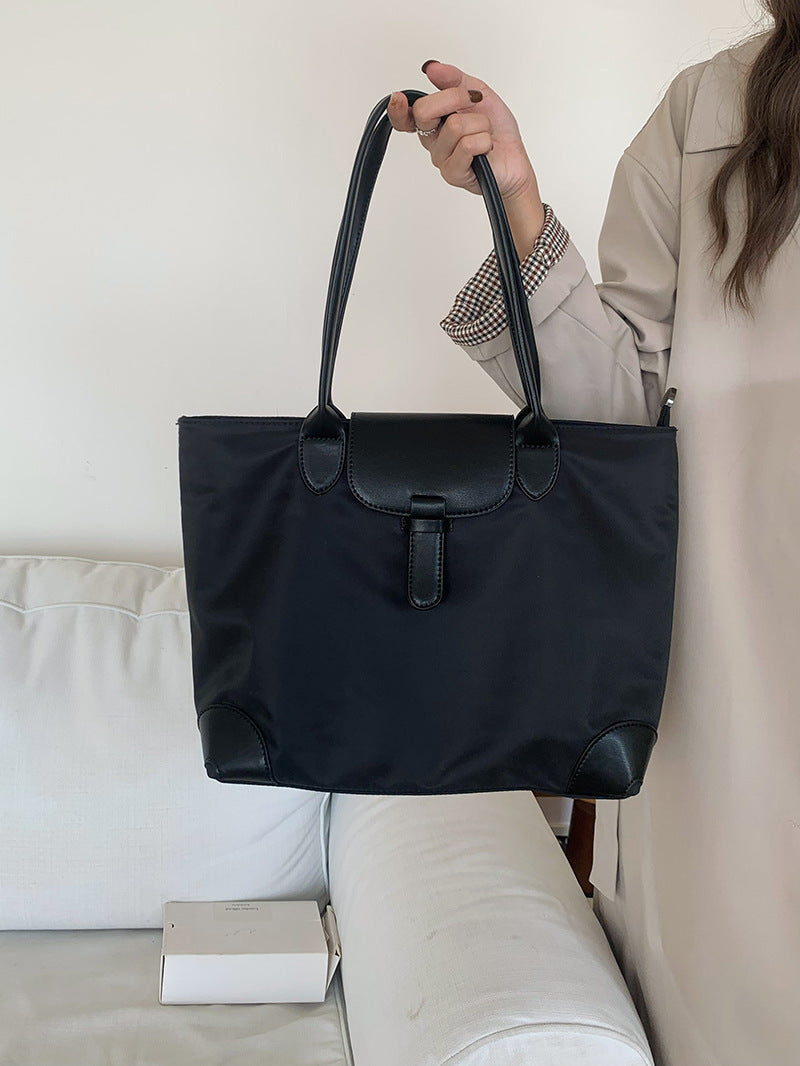 Women's Contrast Color Nylon Canvas Leisure Commute Women's Shoulder Bag